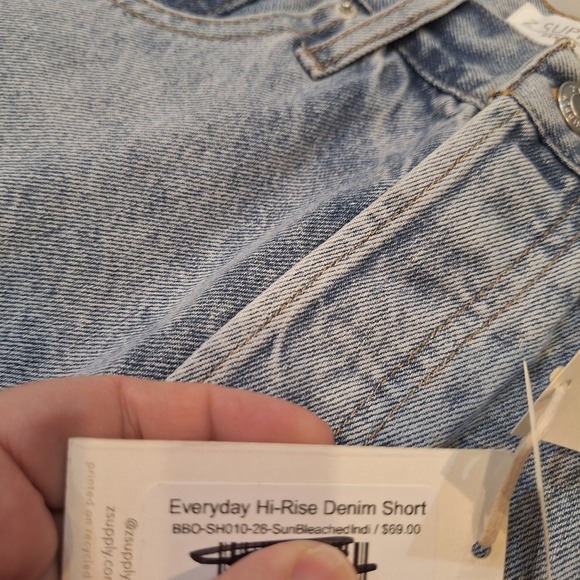 New Z Supply Everyday Hi-Rise Denim Shorts Sz 28 Cutoff Indigo 4" inseam Western - Picture 3 of 8